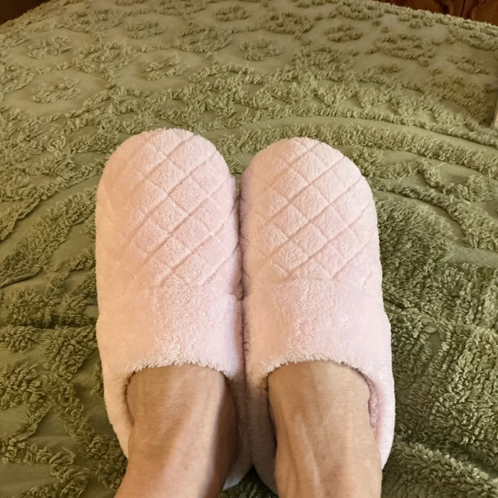 Dearfoam Slippers - Picture 3 of 4